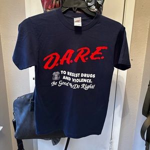 Vintage DARE Shirt To Resist Drugs and Violence, Dare to be KLEAN SZ Small 17x26
